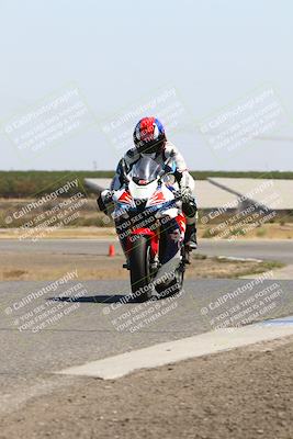 media/Sep-01-2025-Lets Ride (Mon) [[4370d11284]]/B Group/1220pm (Wheelie Bump)/